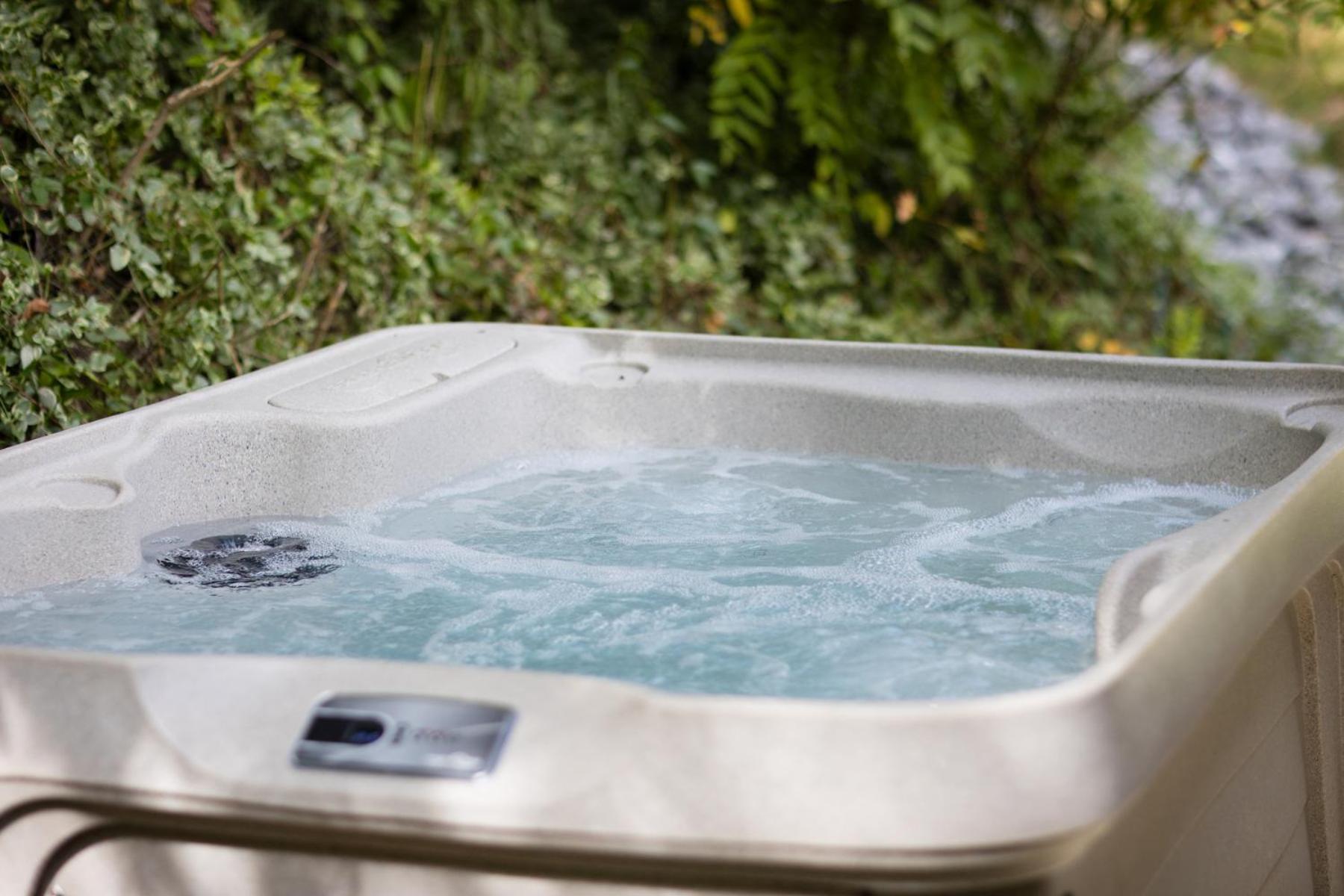 Bear Clubhouse Hot Tub, 1Mile From The Parkway, 900 In Free Tickets! Villa Pigeon Forge Dış mekan fotoğraf