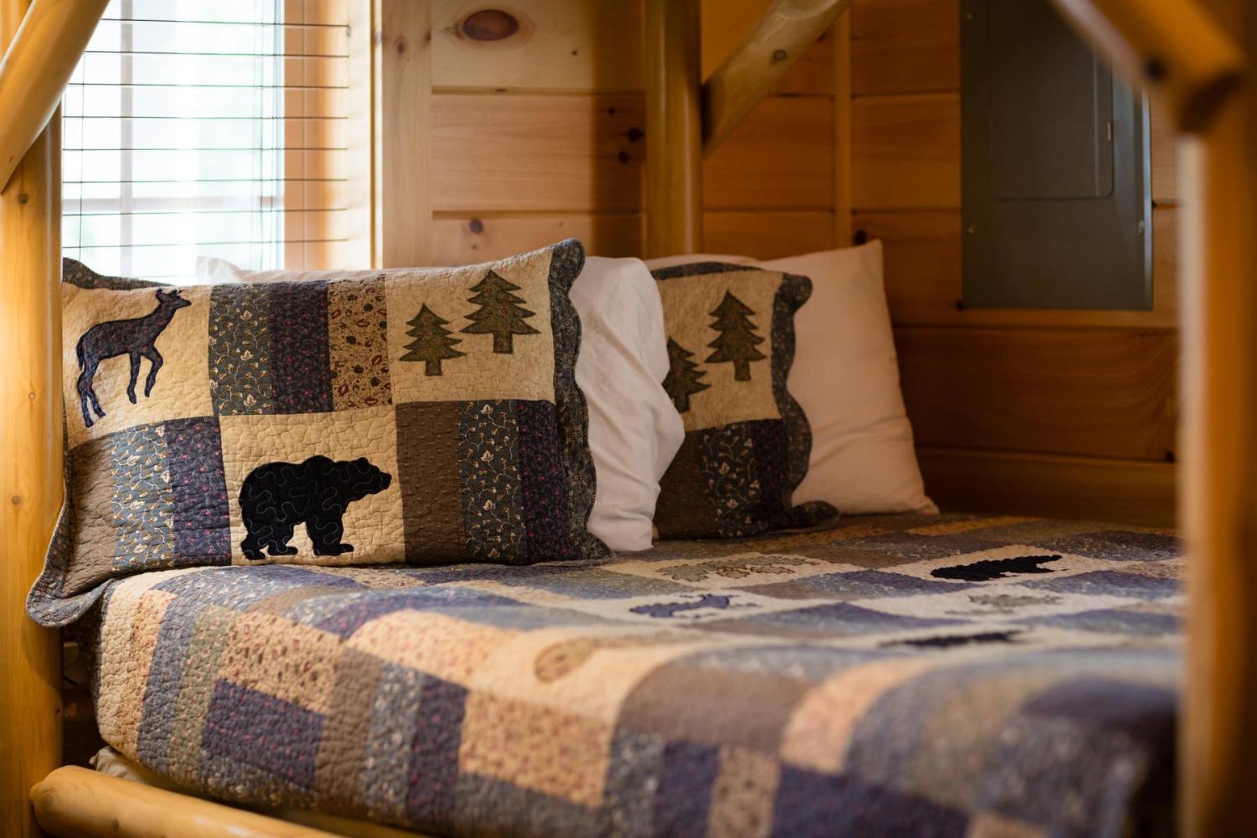 Bear Clubhouse Hot Tub, 1Mile From The Parkway, 900 In Free Tickets! Villa Pigeon Forge Dış mekan fotoğraf